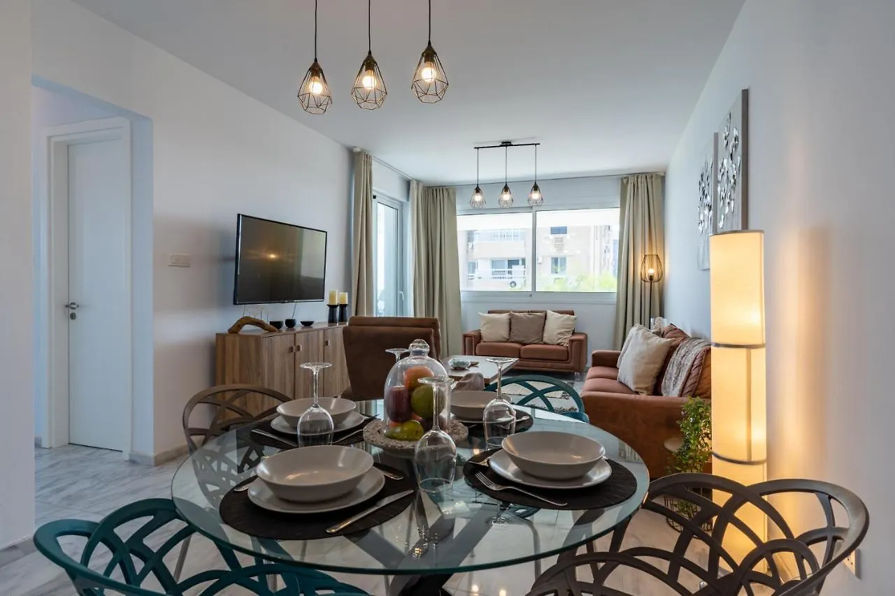 Grace 2-Bedroom Apartment In ラルナカ キプロス