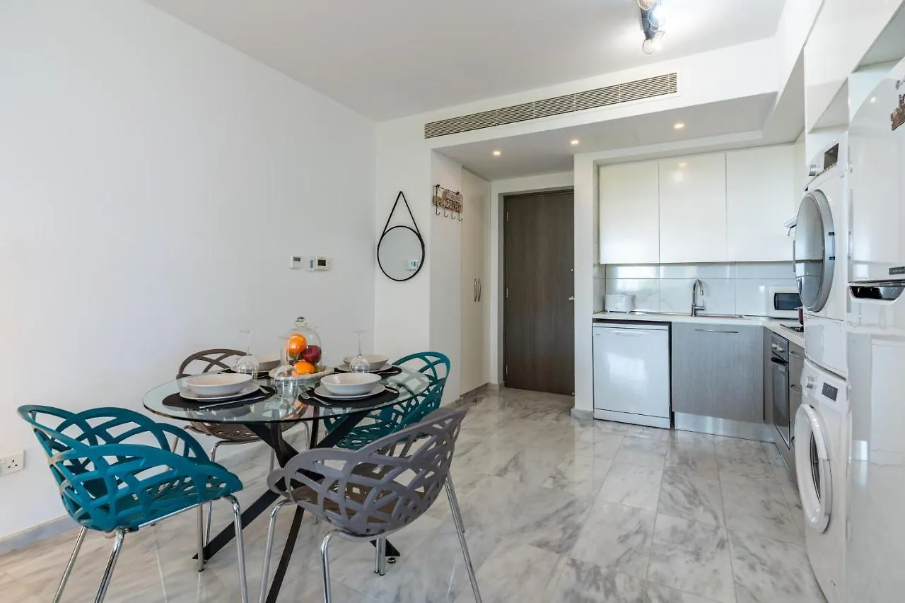 Grace 2-Bedroom Apartment In Larnaca