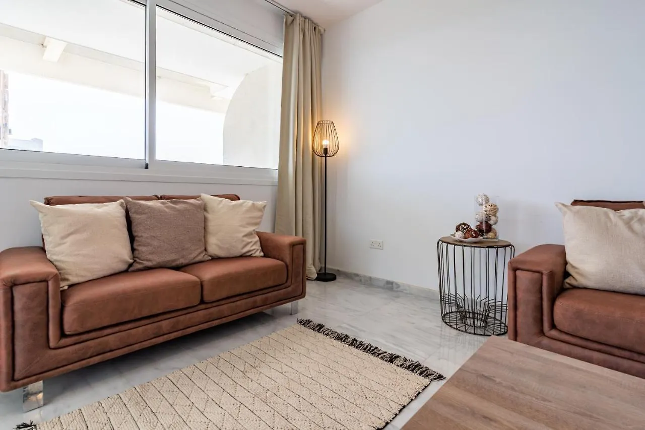 Grace 2-Bedroom Apartment In Larnaca