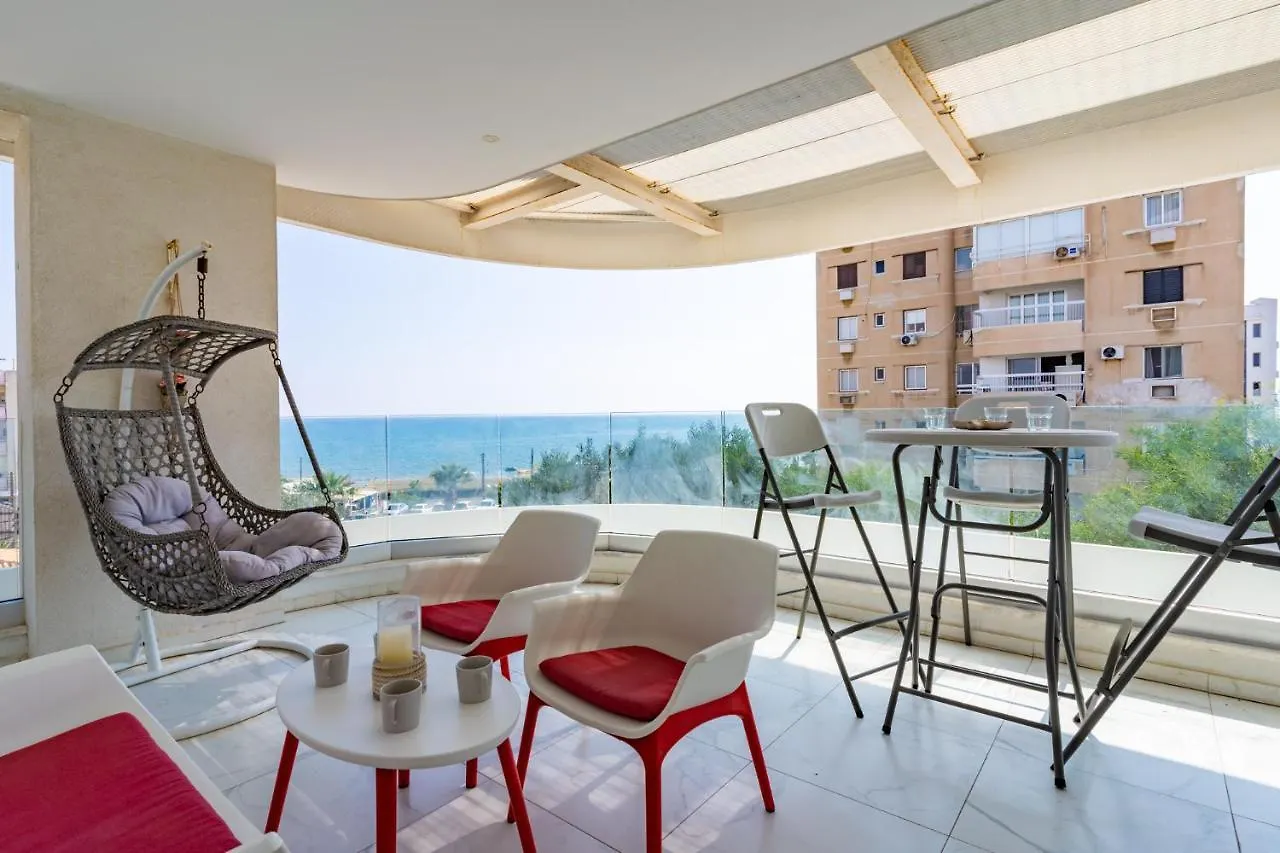 Grace 2-Bedroom Apartment In ラルナカ 0*,  キプロス
